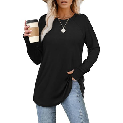Women's Curved Hem Tunic Top with Thumb Holes