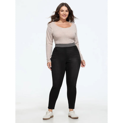 Women's Plus Size Dark Wash Skinny Jeans, Pull-On Stretch Denim With Pockets